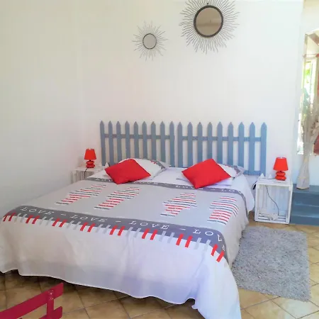 D'hotes La Frise 3* Corpe